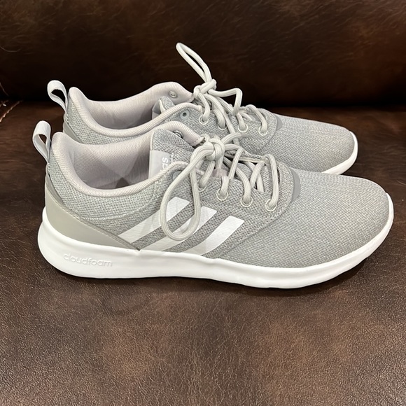 adidas Shoes - Adidas Cloud foam super women’s athletic shoe, size 7.5